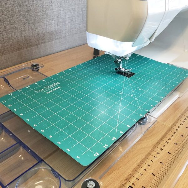 Dream World Sew Steady Large 18 x 24 Custom Acrylic Extension Table –  Quality Sewing & Vacuum